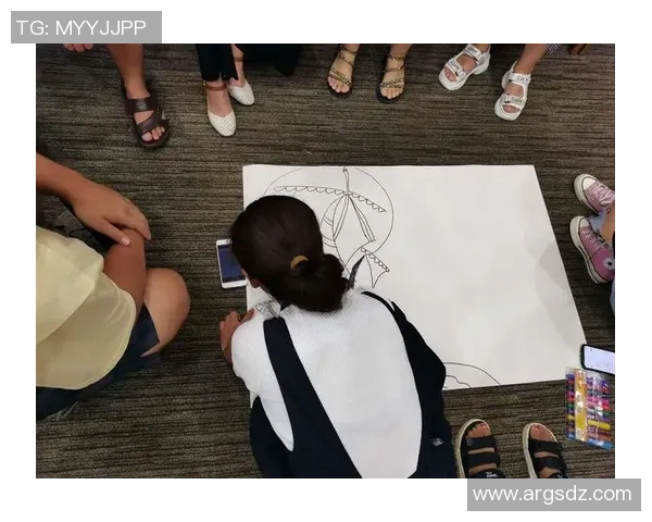 李泓澎的艺术之旅：从传统到现代的创新探索与心灵碰撞