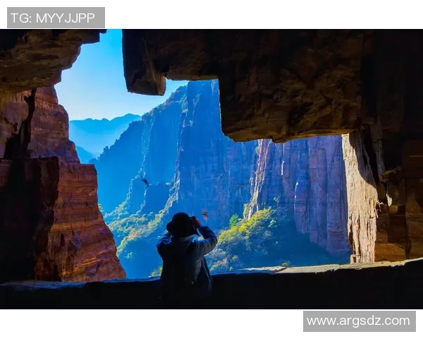 林葳：在艺术与生活之间寻找灵感的旅程与探索