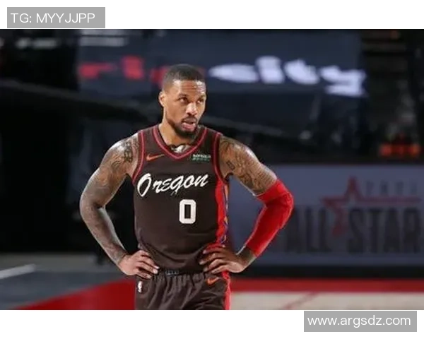 詹姆斯与利拉德对决瞬间精彩回顾与精彩图片分享