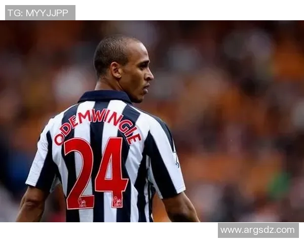 西布朗迎战史云斯激战在即球迷期待精彩对决与惊喜表现 西布朗迎战史云斯激战在即球迷期待精彩对决与惊喜表现