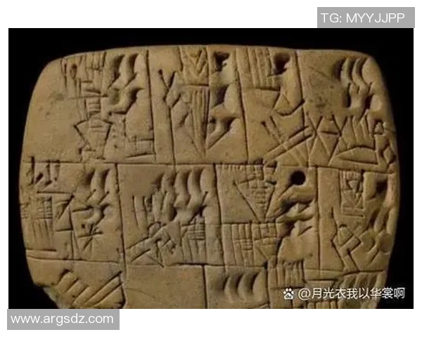 霍伊伦的传奇人生与科学探索之路：从理论到实践的辉煌成就与影响